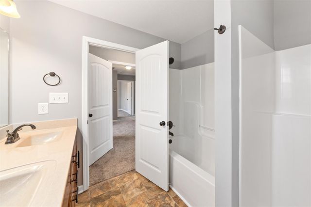 1413 Jenny Ln, Clarksville, TN 37042