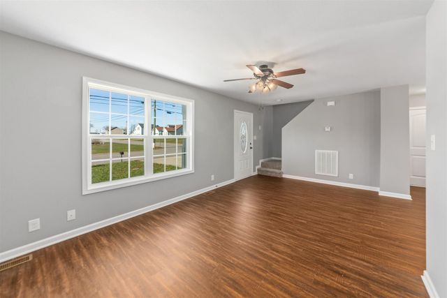 1413 Jenny Ln, Clarksville, TN 37042