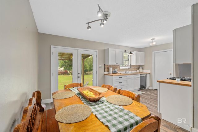 22660 Wing Lane, Robertsdale, AL 36567