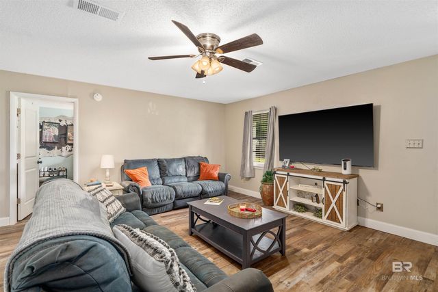 22660 Wing Lane, Robertsdale, AL 36567