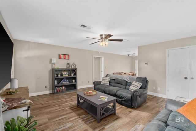 22660 Wing Lane, Robertsdale, AL 36567