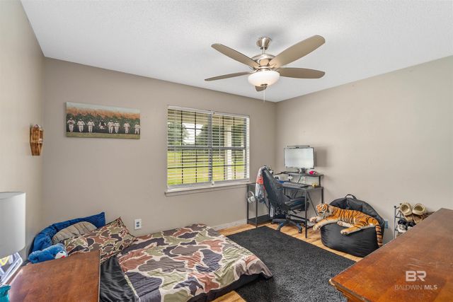 22660 Wing Lane, Robertsdale, AL 36567