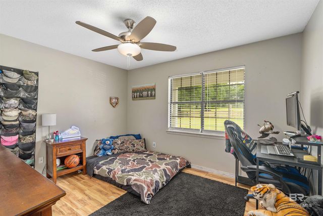 22660 Wing Lane, Robertsdale, AL 36567