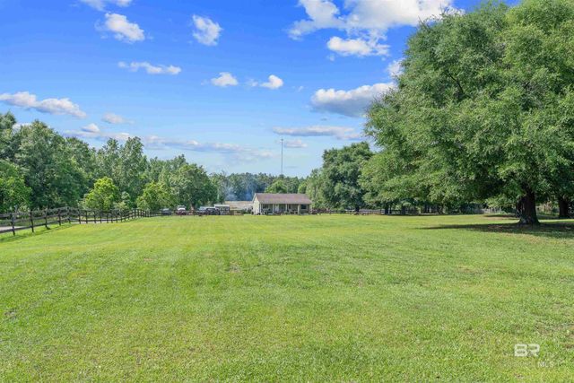 22660 Wing Lane, Robertsdale, AL 36567