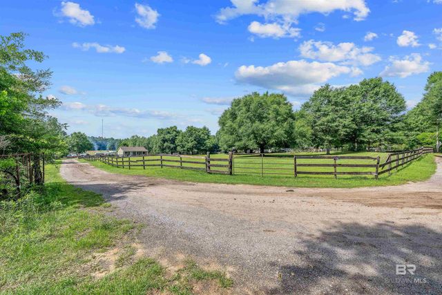 22660 Wing Lane, Robertsdale, AL 36567
