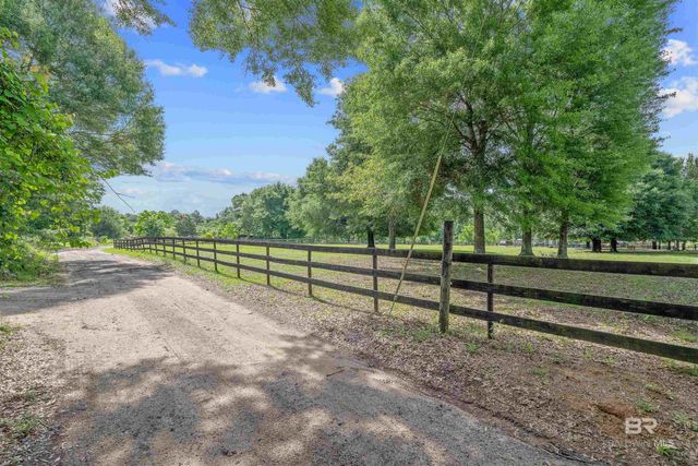 22660 Wing Lane, Robertsdale, AL 36567