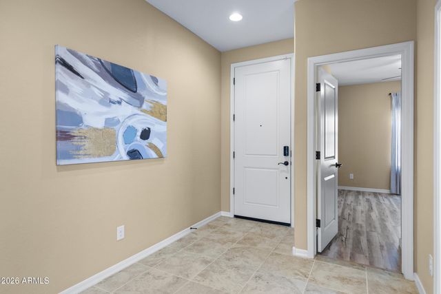 2327 E HARWELL Road, Phoenix, AZ 85042