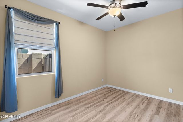 2327 E HARWELL Road, Phoenix, AZ 85042