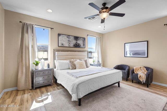 2327 E HARWELL Road, Phoenix, AZ 85042