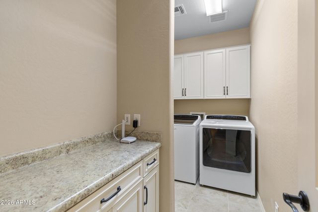 2327 E HARWELL Road, Phoenix, AZ 85042