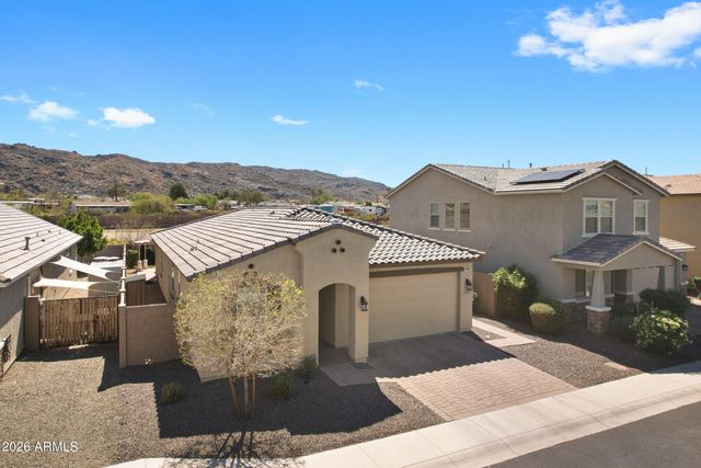 2327 E HARWELL Road, Phoenix, AZ 85042