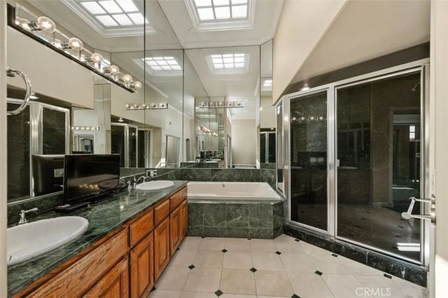 137 Northstar Mall, Marina Del Rey, CA 90292