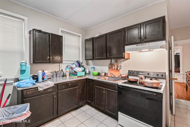 88 Woodlawn Avenue, Albany, NY 12208