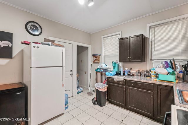 88 Woodlawn Avenue, Albany, NY 12208