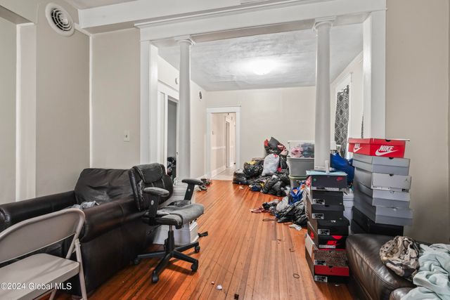 88 Woodlawn Avenue, Albany, NY 12208