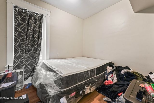 88 Woodlawn Avenue, Albany, NY 12208