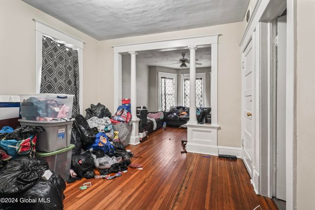 88 Woodlawn Avenue, Albany, NY 12208