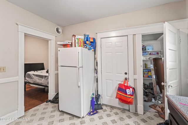 88 Woodlawn Avenue, Albany, NY 12208
