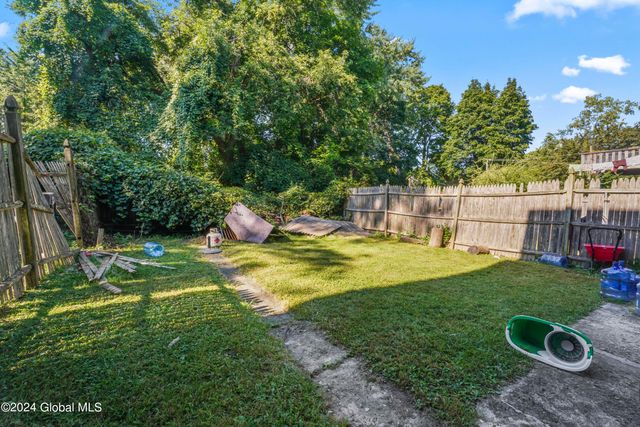 88 Woodlawn Avenue, Albany, NY 12208