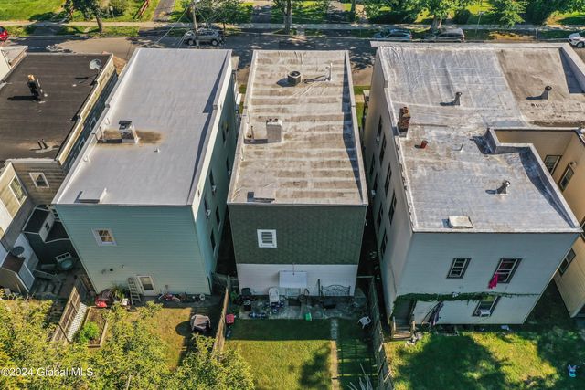 88 Woodlawn Avenue, Albany, NY 12208