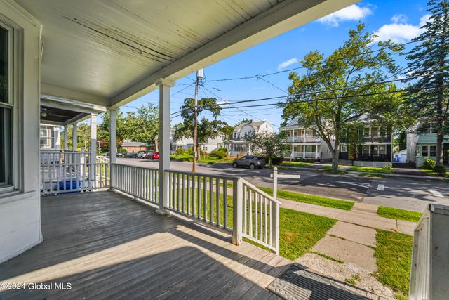 88 Woodlawn Avenue, Albany, NY 12208