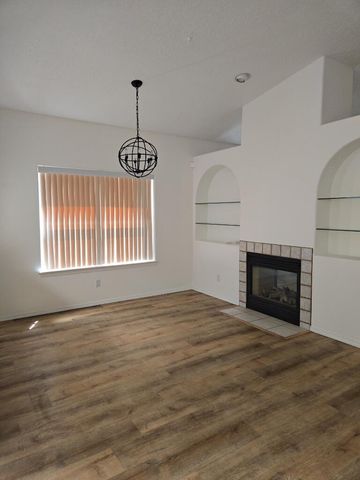 8415 Calle Soquelle NE, Albuquerque, NM 87113