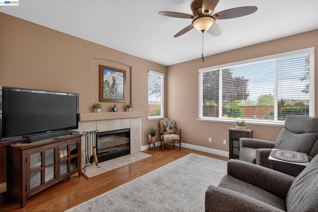 6997 Blue Grass Ct, Livermore, CA 94551