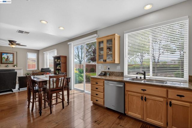 6997 Blue Grass Ct, Livermore, CA 94551