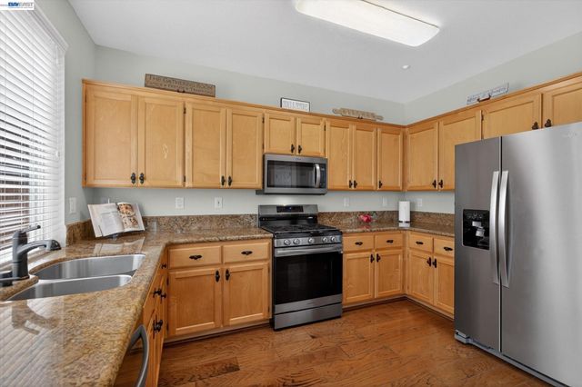6997 Blue Grass Ct, Livermore, CA 94551