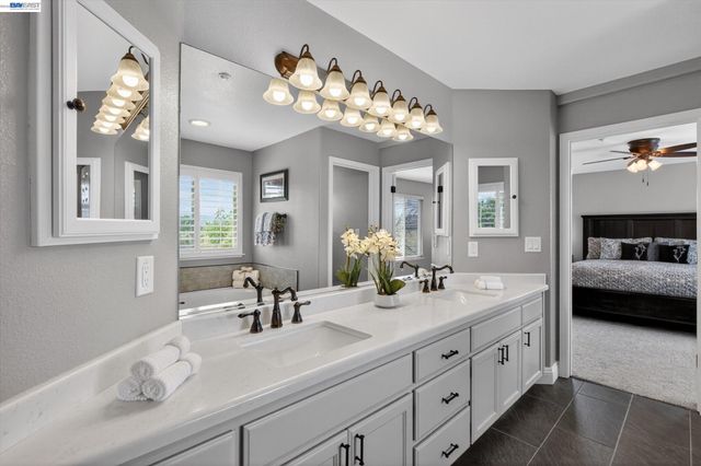 6997 Blue Grass Ct, Livermore, CA 94551