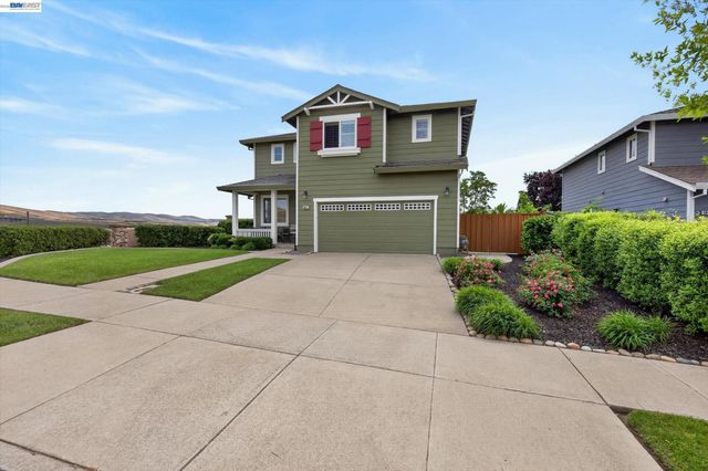6997 Blue Grass Ct, Livermore, CA 94551