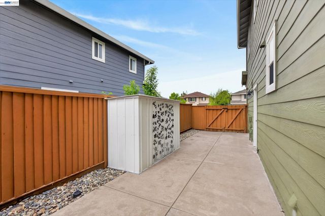 6997 Blue Grass Ct, Livermore, CA 94551