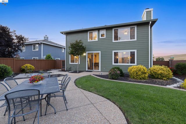 6997 Blue Grass Ct, Livermore, CA 94551