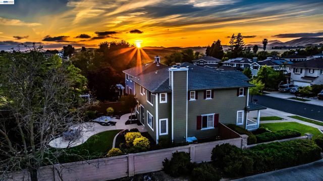 6997 Blue Grass Ct, Livermore, CA 94551