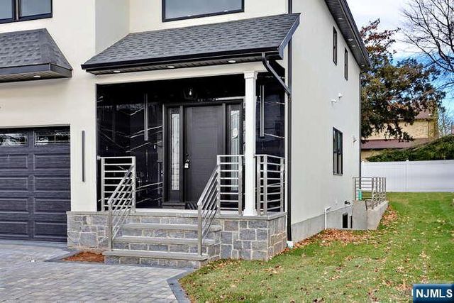 21 E Clinton Avenue, Bergenfield, NJ 07621