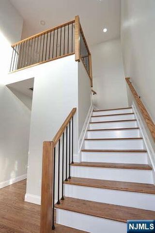 21 E Clinton Avenue, Bergenfield, NJ 07621