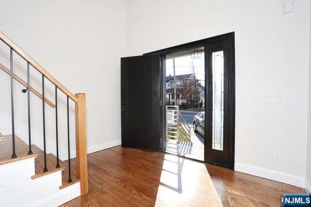 21 E Clinton Avenue, Bergenfield, NJ 07621