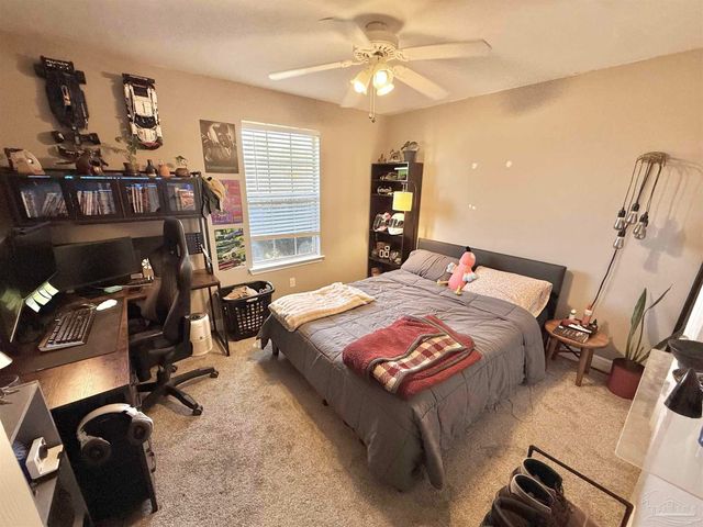 3101 Lost Creek Dr, Cantonment, FL 32533