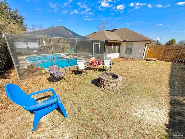 3101 Lost Creek Dr, Cantonment, FL 32533