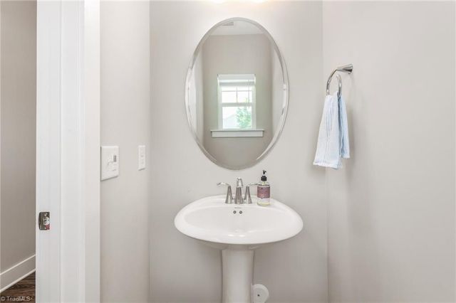 935 Cannon Crossing Circle, Greensboro, NC 27410