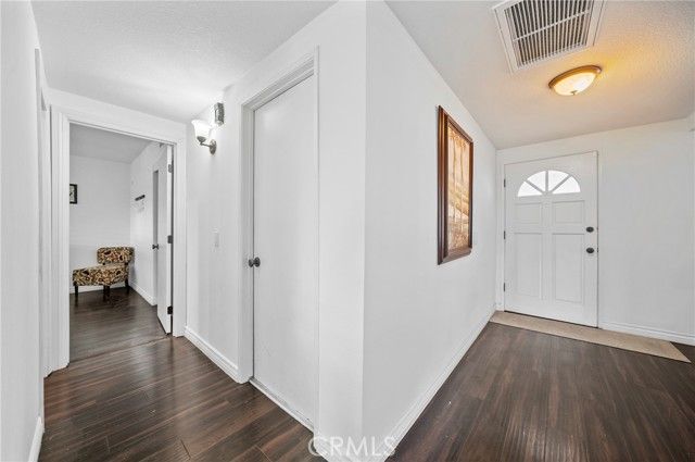 233 N Basilio, San Dimas, CA 91773