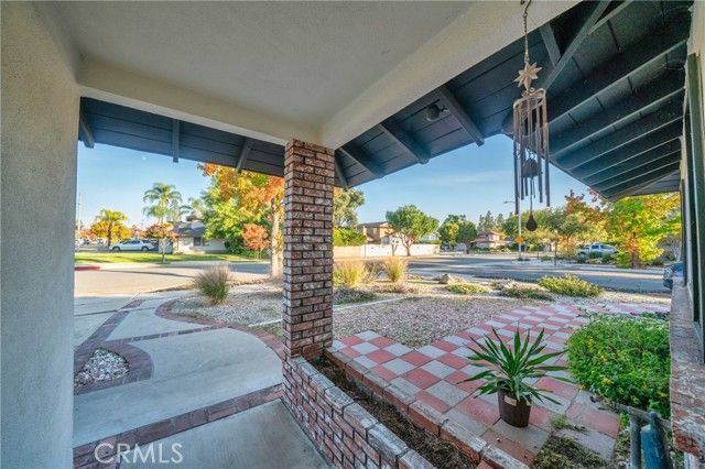 233 N Basilio, San Dimas, CA 91773