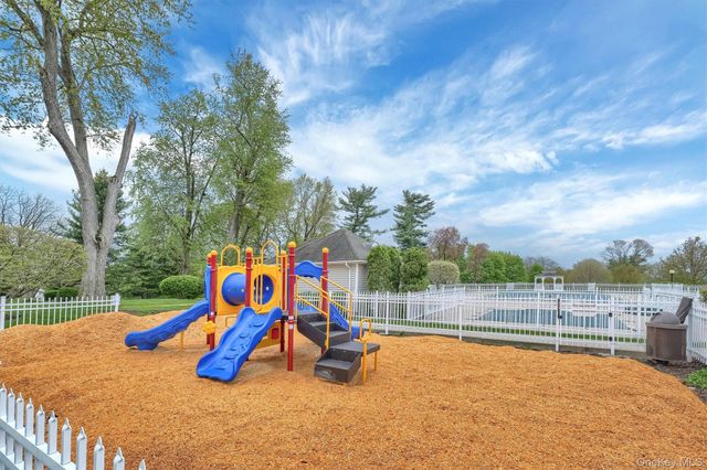 200 School House Road 4E, Peekskill, NY 10566