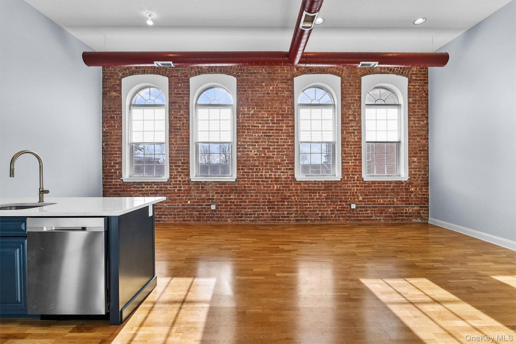 200 School House Road 4E, Peekskill, NY 10566