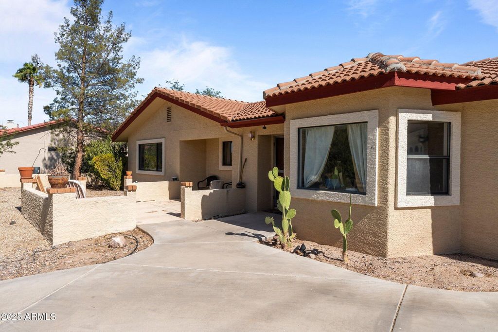 Image 27 of property listing at 785 Santa Fe Drive, Wickenburg, AZ 85390