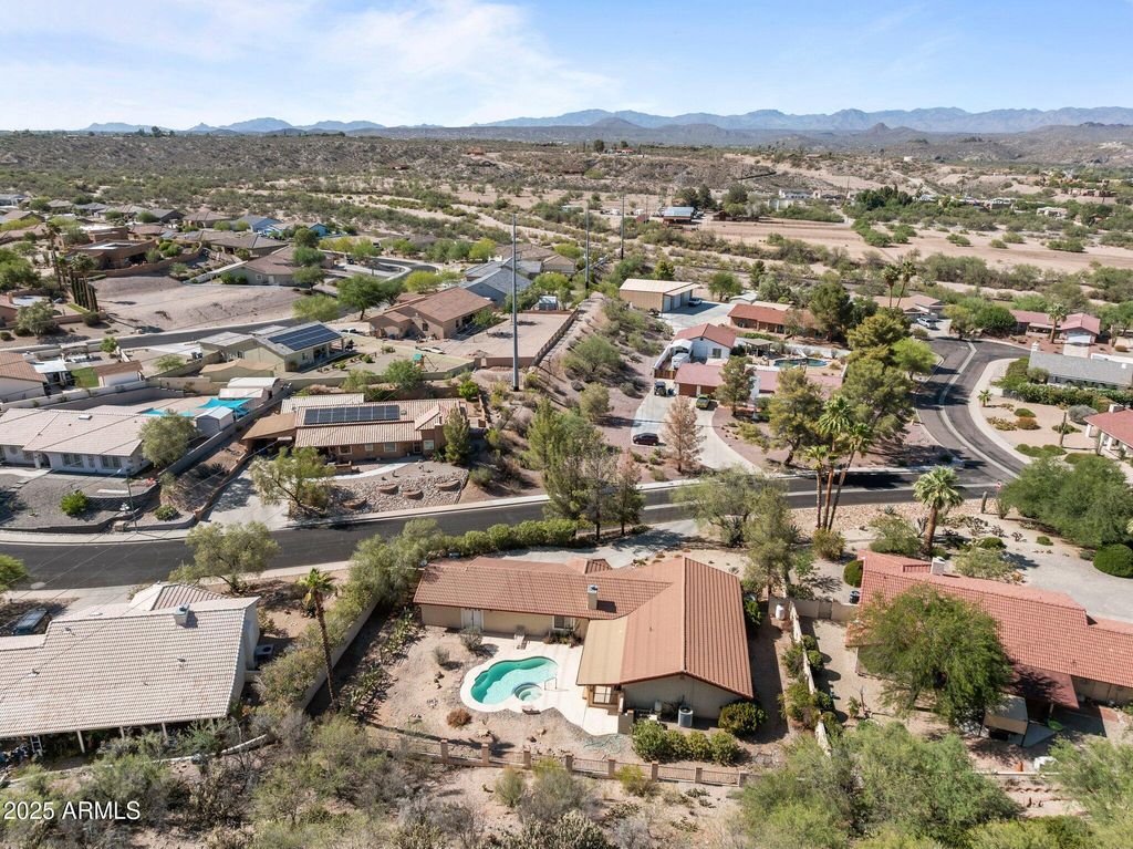Image 4 of property listing at 785 Santa Fe Drive, Wickenburg, AZ 85390