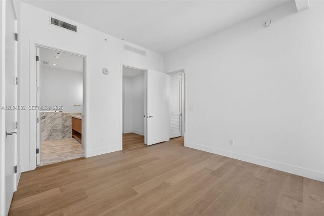 175 SE 25th Rd 1404, Miami, FL 33129