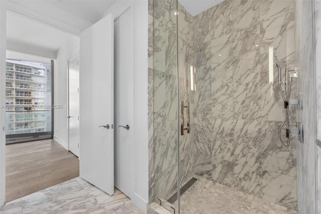 175 SE 25th Rd 1404, Miami, FL 33129