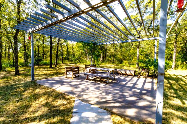 536 Cavin Lane, Axtell, TX 76624