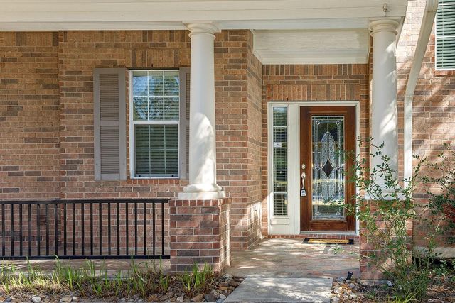 50 E Pipers Green, The Woodlands, TX 77382
